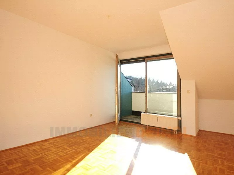 Immobilienangebot - Sankt Georgen - Alle - Sonnige 2-Zimmer-Dachgeschoss-Wohnung
bei Oberndorf / Vollern