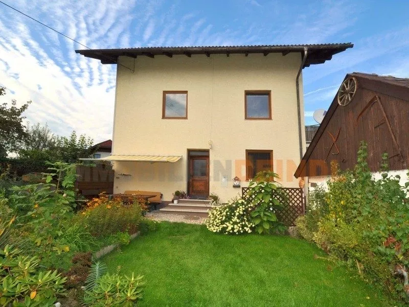 Immobilienangebot - Oberndorf - Alle - Wohnhaus mit 3 Wohneinheiten in Oberndorf / Maria Bühel
