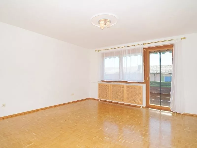 Immobilienangebot - Seekirchen - Alle - 3-Zimmer-Wohnung mit Loggia in Seekirchen