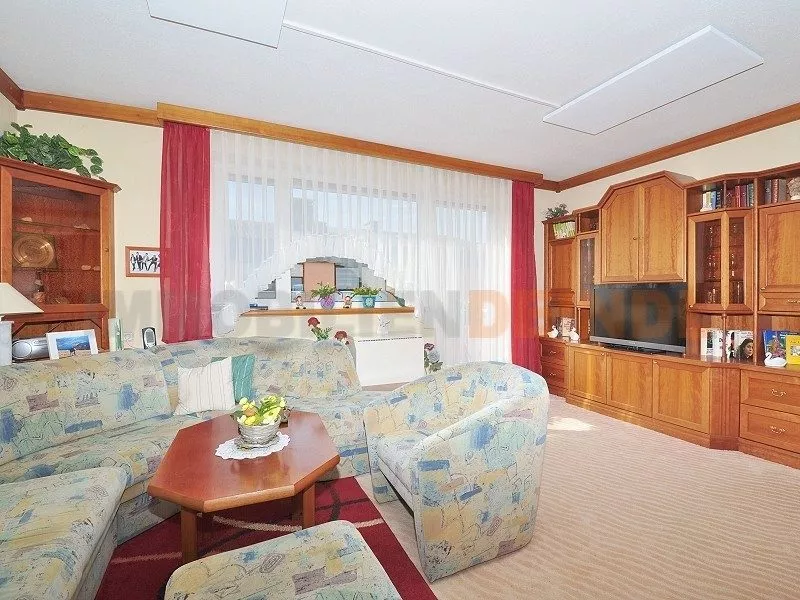 Immobilienangebot - Oberndorf - Alle - Geräumige 4-Zimmer-Wohnung im Zentrum von Oberndorf