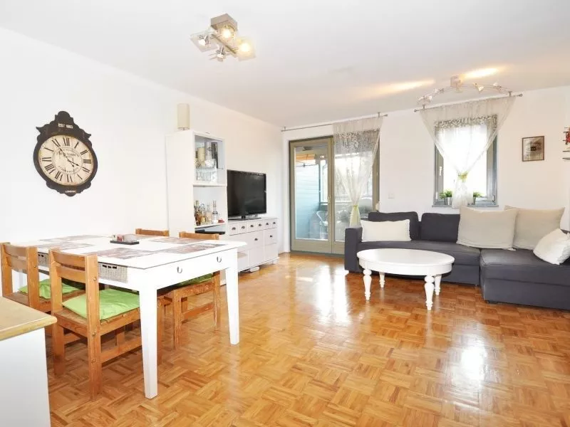 Immobilienangebot - Vollern - Alle - 3-Zimmer-Wohnung bei Oberndorf