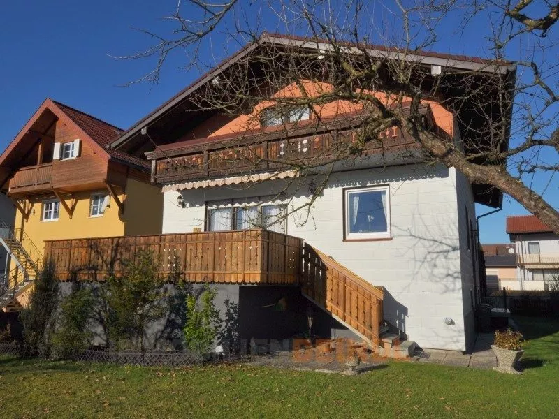 Immobilienangebot - Bürmoos - Alle - Gepflegtes Wohnhaus in Bürmoos