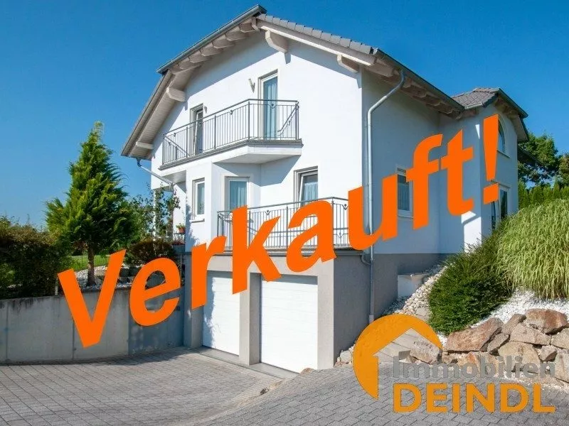 Immobilienangebot - Ostermiething - Alle - Aussichtslage: Neuwertige Stadtvilla im Zentrum von Ostermiething