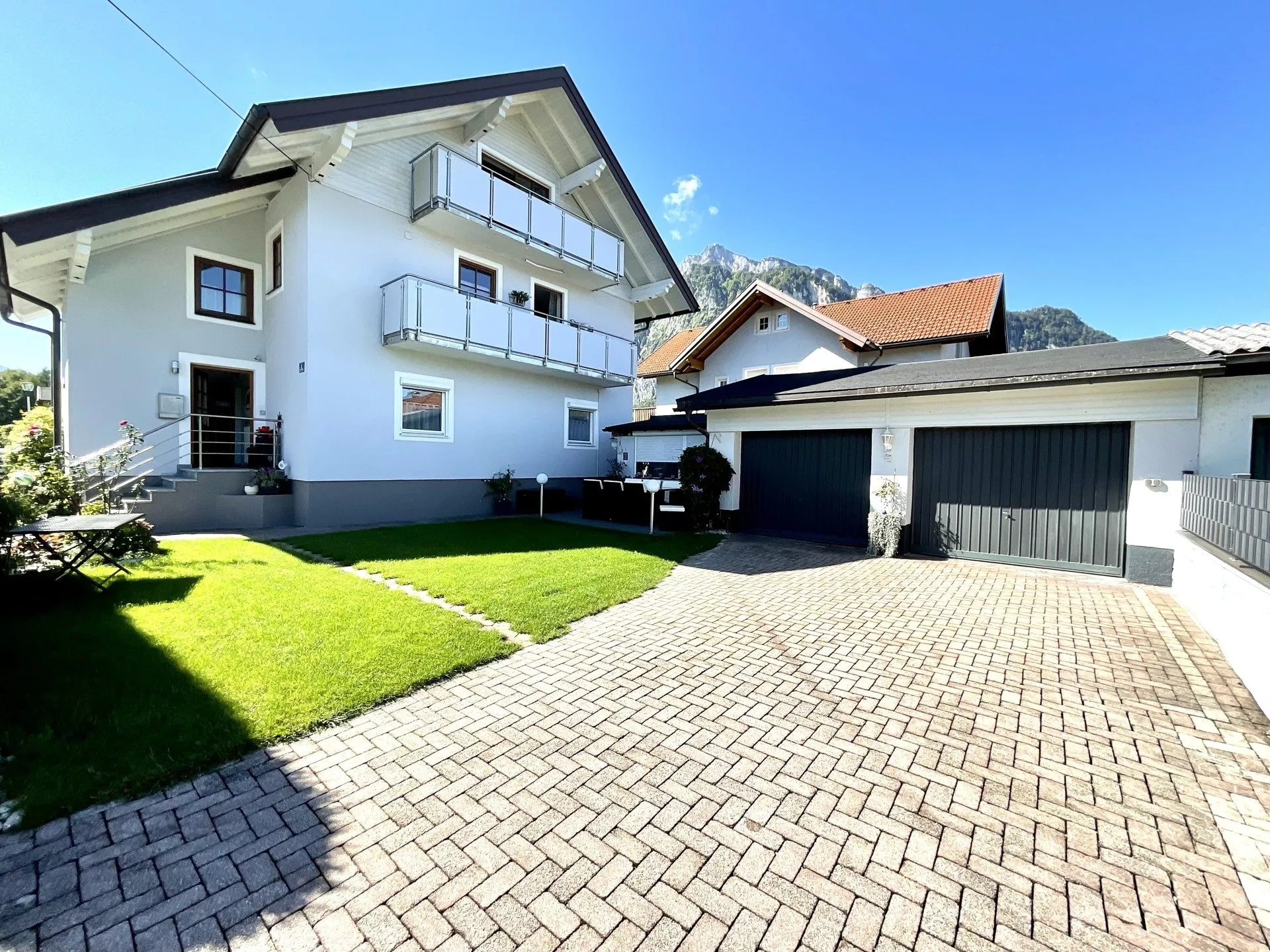 Immobilienangebot - Grödig - Alle - Grödig: Gepflegtes EFH mit Einliegerwohnung und Doppelgarage in Top Lage