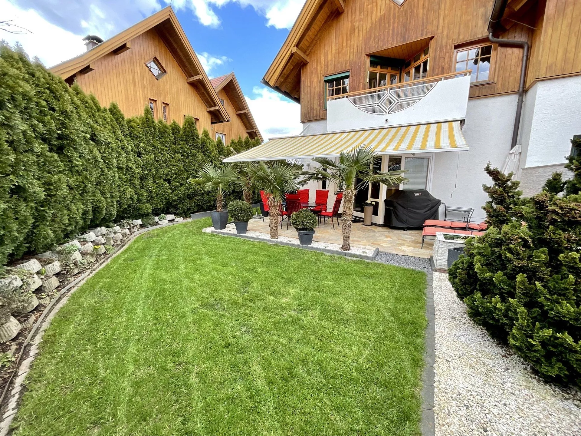 Immobilienangebot - Lamprechtshausen - Alle - Top gepflegtes Eck-Reihenhaus