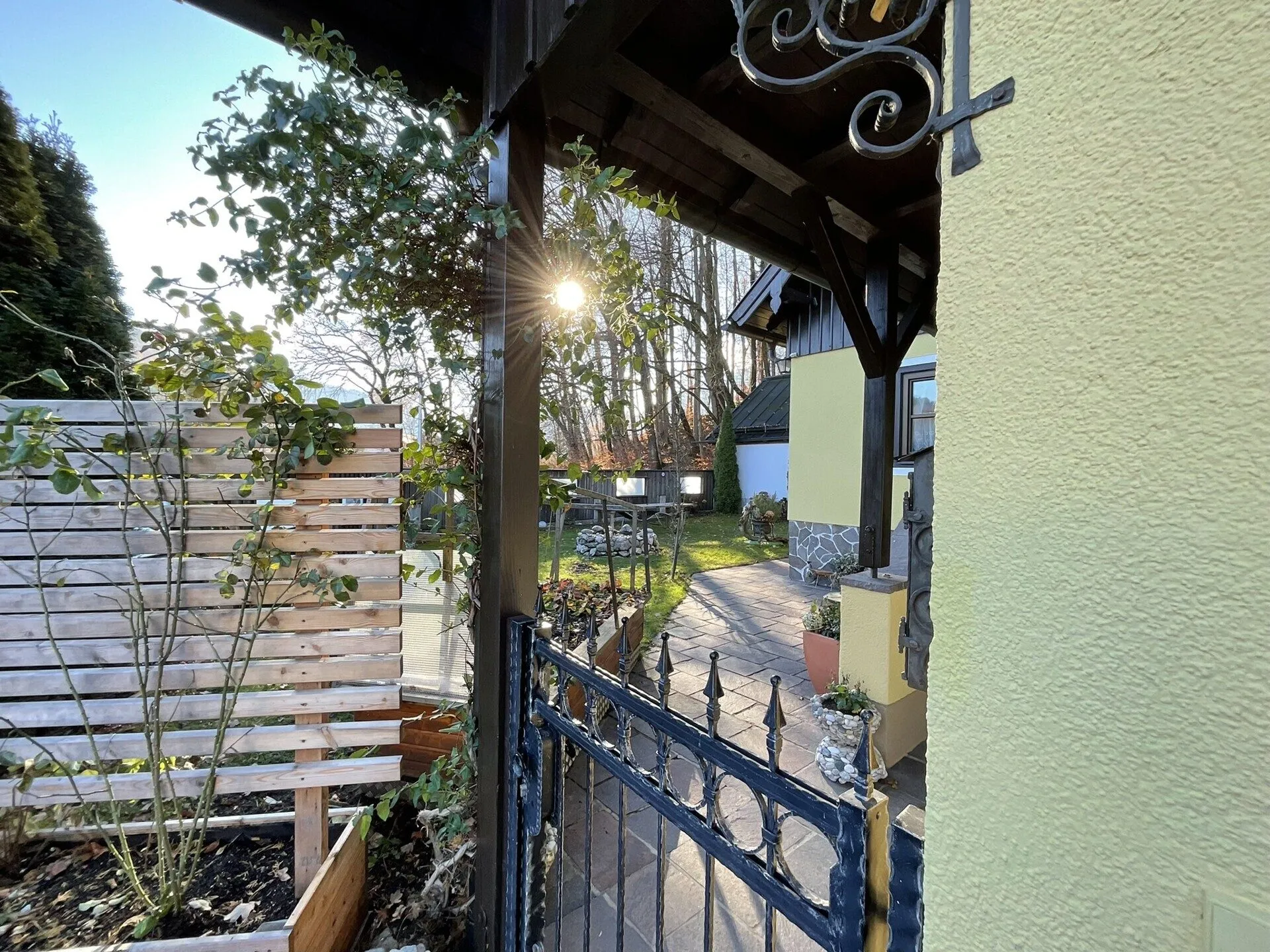 Immobilienangebot - Grödig - Alle - RARITÄT: Schmuckes Einfamilienhaus mit Werkstatt und Garage am Grünland und Wald